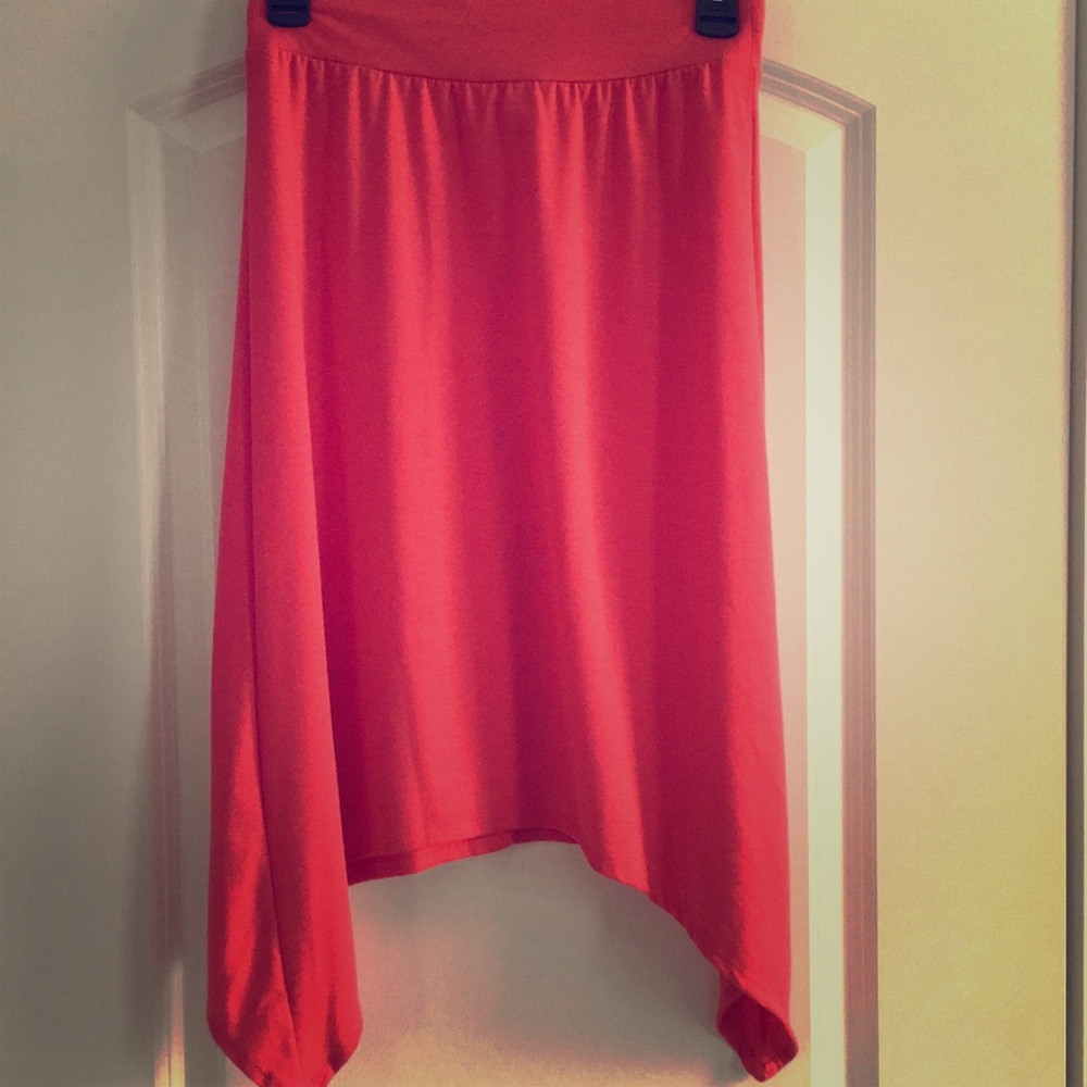 Mid length skirt